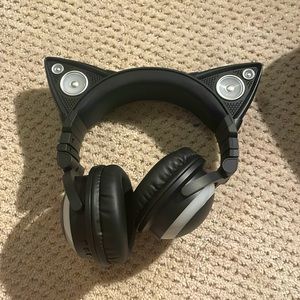 Brookstone cat ear headphones
